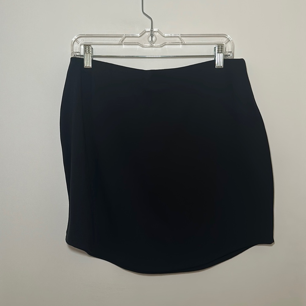 NEW Abercrombie & Fitch Black Skirt